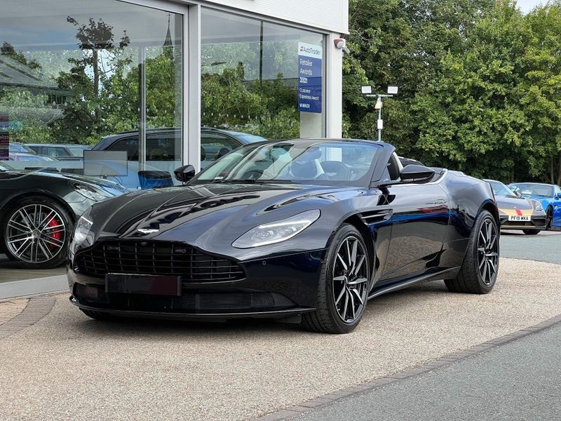 Aston Martin DB11