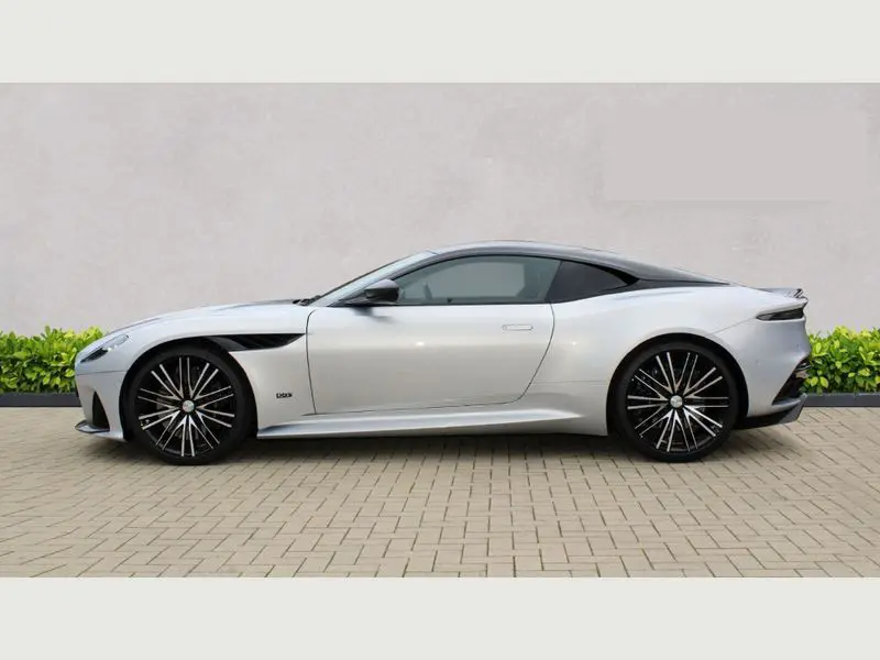 Aston Martin DBS