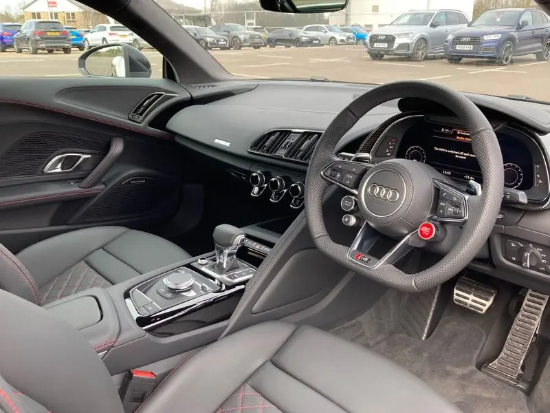 Audi R8
