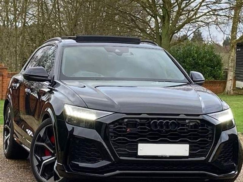 Audi RSQ8 Chauffeur Hire