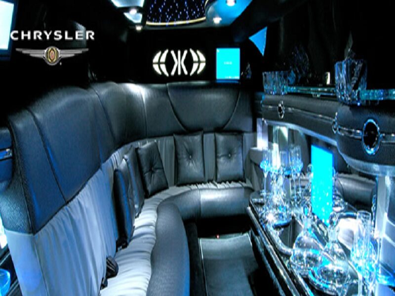 Chrysler C300 Baby Bentley Limo