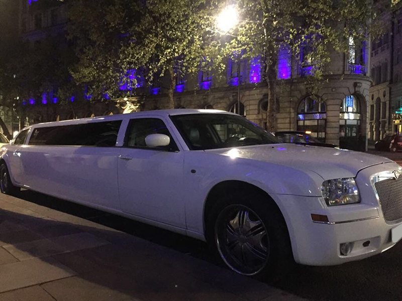 Chrysler C300 Baby Bentley Limo