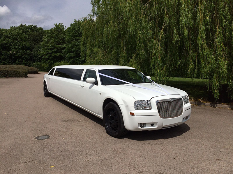 Chrysler C300 Baby Bentley Limo