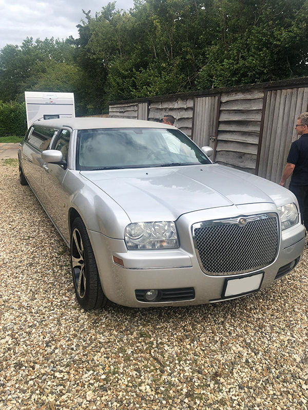 Chrysler C300 Baby Bentley Limo
