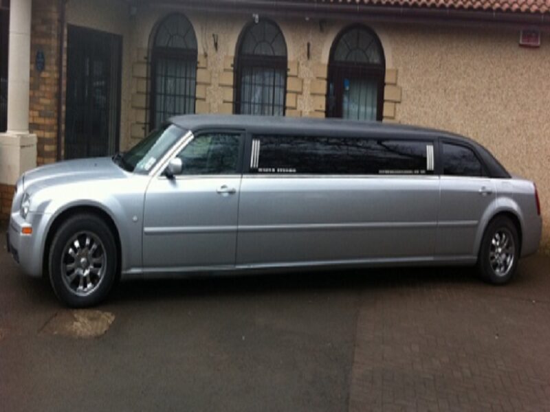 Chrysler C300 Baby Bentley Limo
