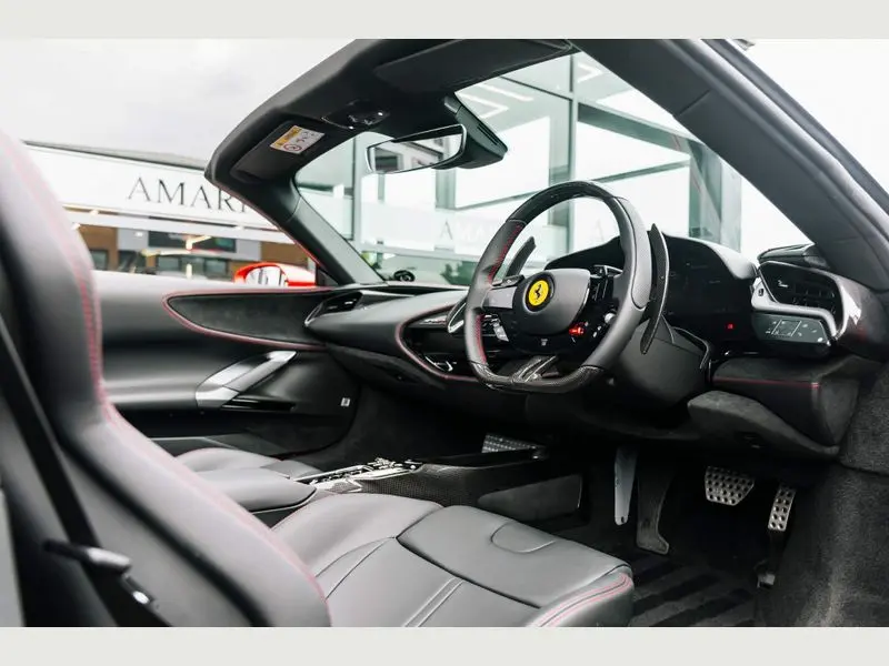Ferrari SF90 Spider