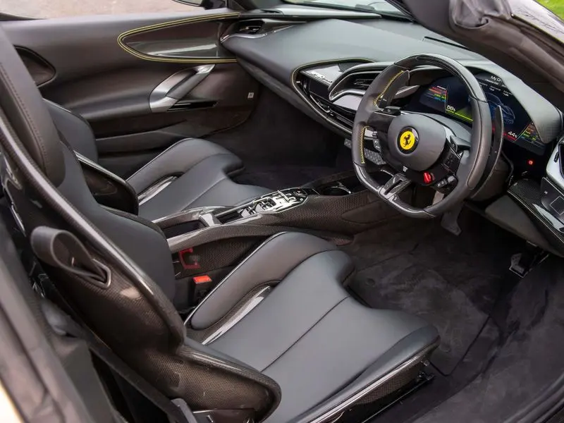Ferrari SF90 Spider