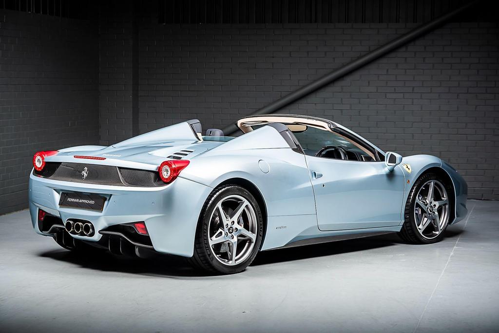 Ferrari 458 Italia Spyder