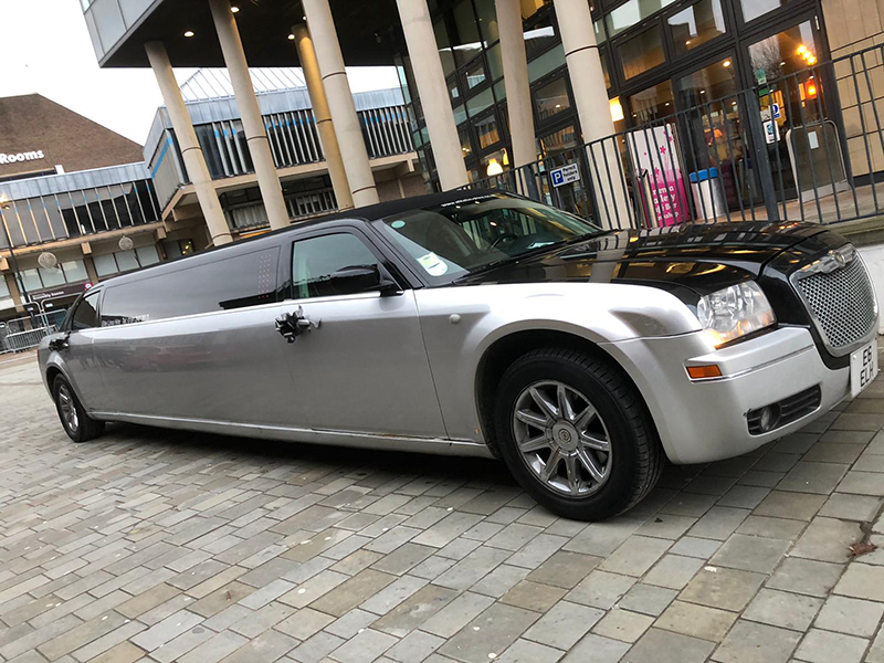 Chrysler C300 Baby Bentley Limo