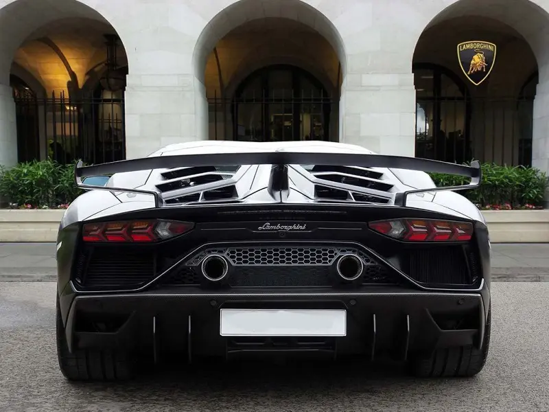 Lamborghini Aventador