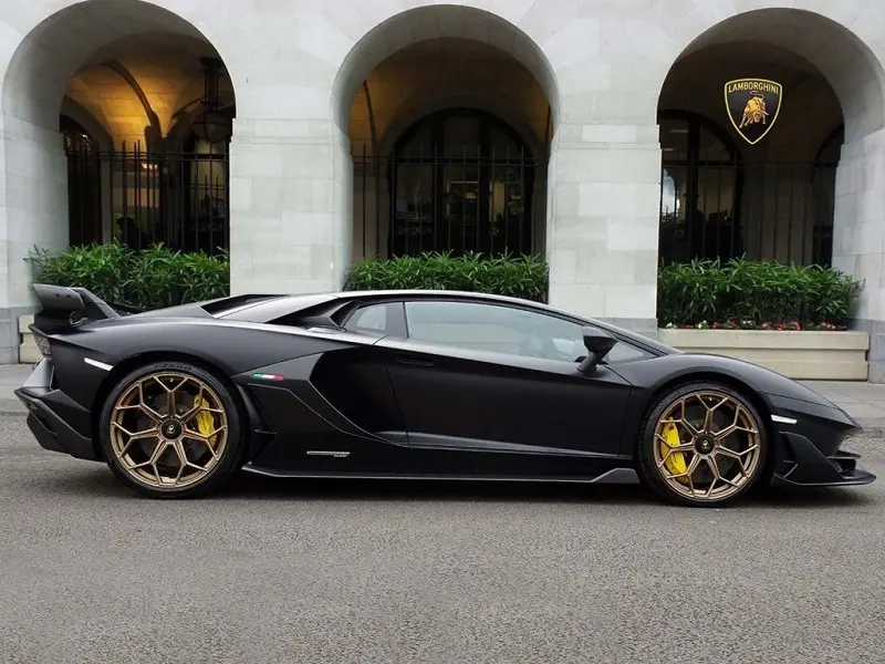 Lamborghini Aventador