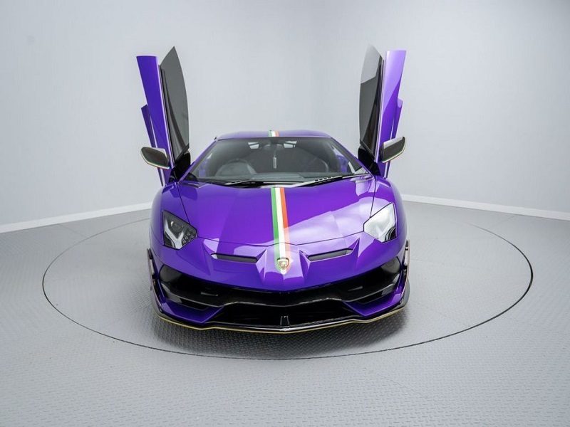 Lamborghini Aventador