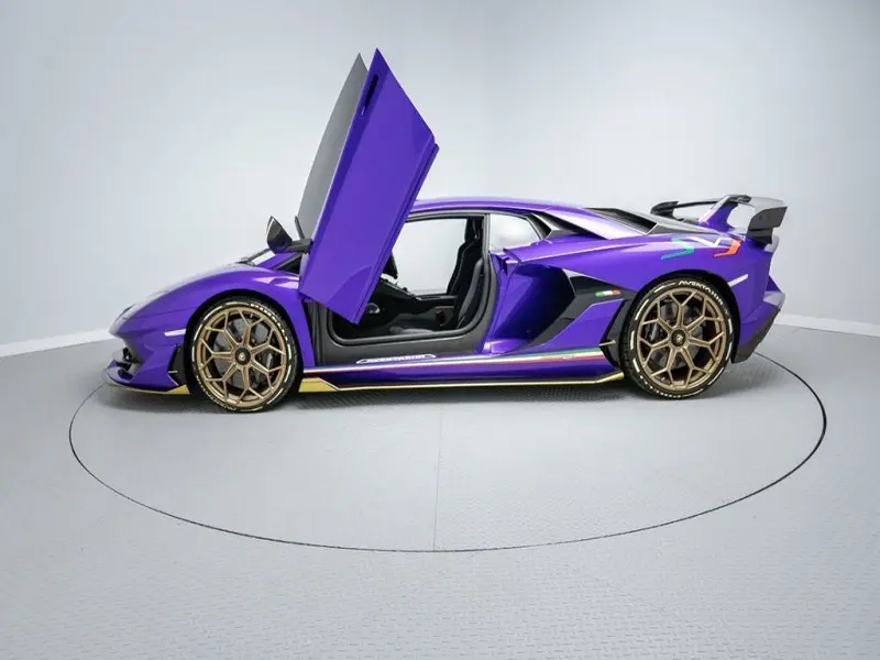 Lamborghini Aventador