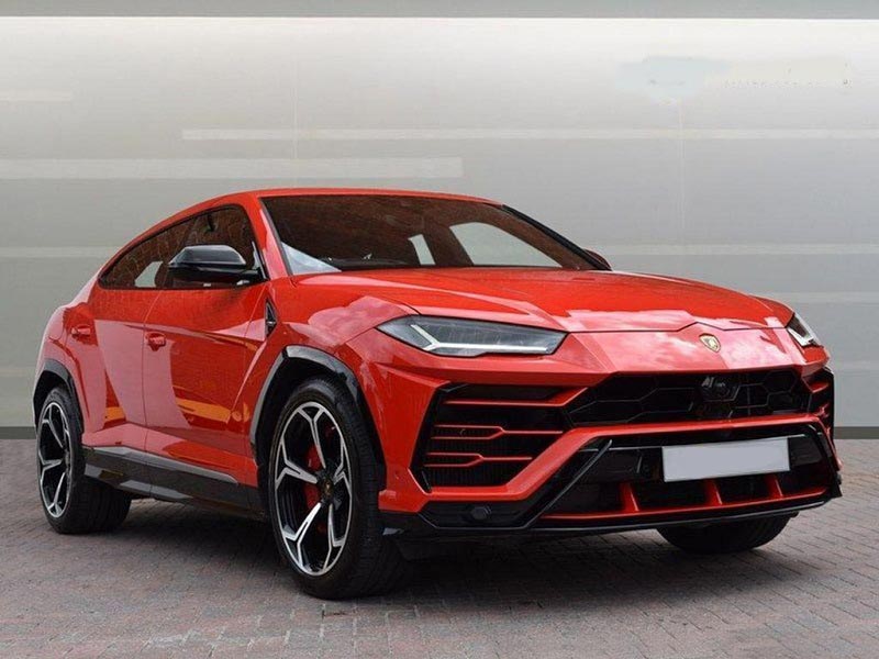 Lamborghini Urus Chauffeur Car Hire