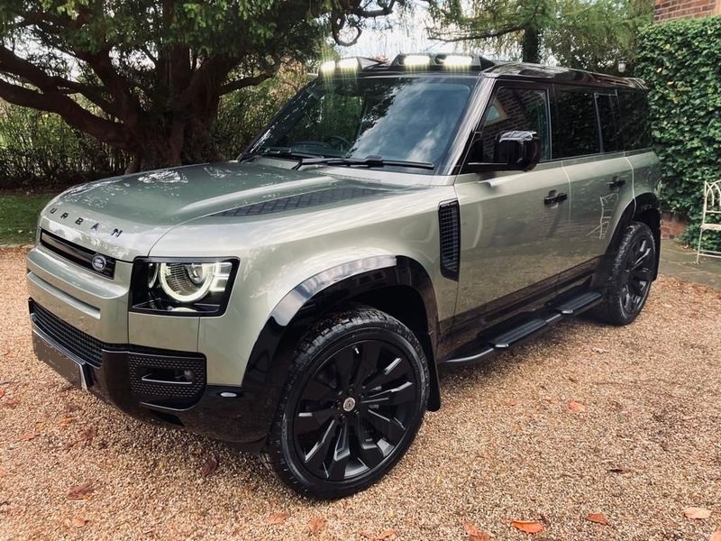 Land Rover Defender 110