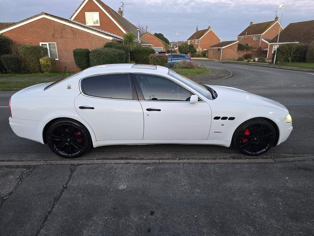 Maserati Quattroporte