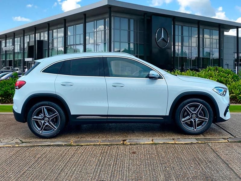 Mercedes Benz GLA