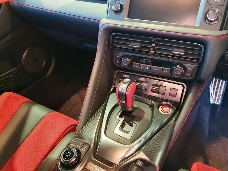 Nissan GTR