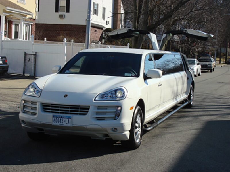 Porsche Cayenne Limo
