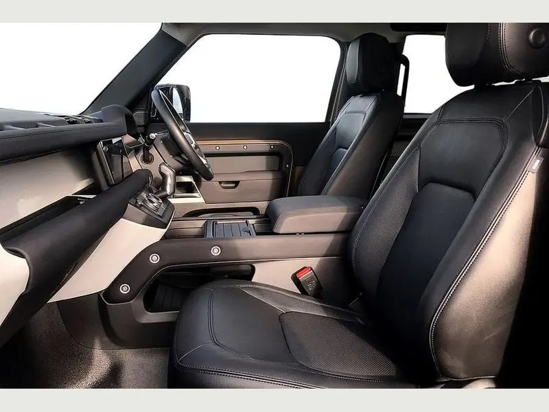 Land Rover Defender 90