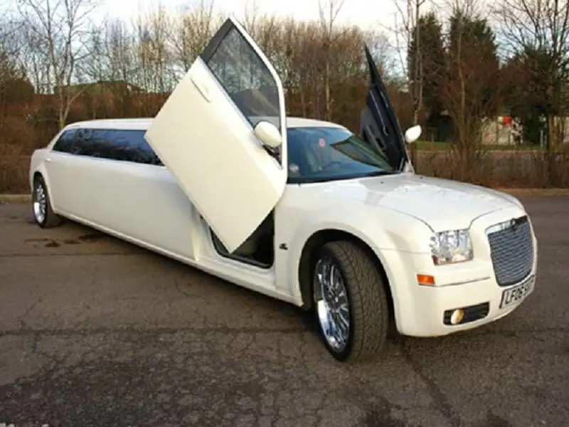 Chrysler C300 Baby Bentley Limo