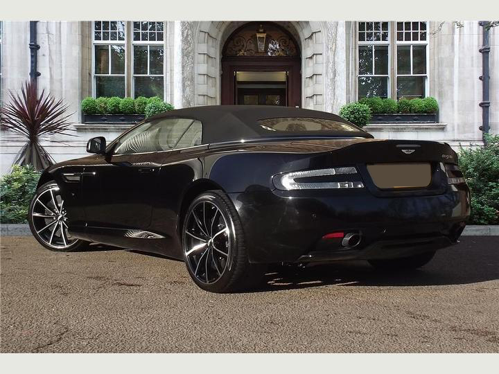 Aston Martin DB9